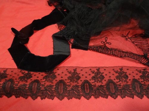 Lot noir dentelle ancienne - lot=,