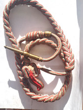 018008 fourragère grise rouge