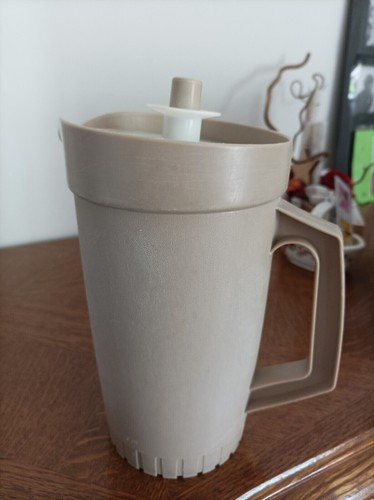 Pichet rond tupperware - pichet, 1