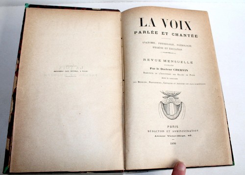 Voix parlee chantee - voix,,