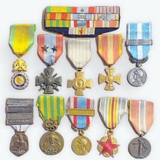 Placard Medailles Indochine