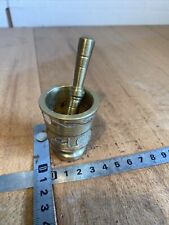 1 small brass mortar 5 cm high with arborist pestle