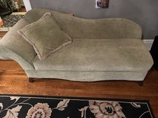 Chaise lounge 