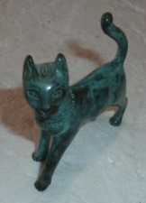 beau bronze représentant la déesse égyptienne Bastet sous sa forme féline, déco!