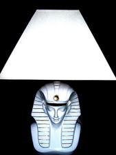 TRES BELLE LAMPE "PHARAON