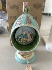 Figurine Œuf De Pâques Avec