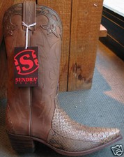 8931 Sendra boots python
