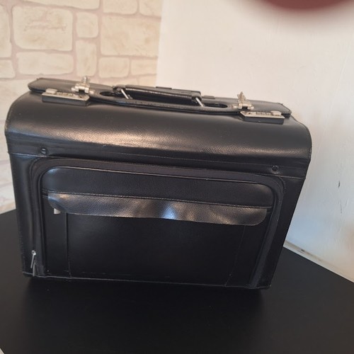 Valise porte document - , en
