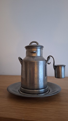 Pot lait etain - pot, a
