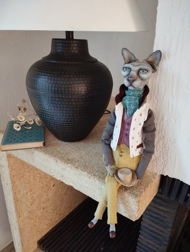 Poupée rétro chat sphynx