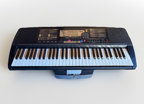 Yamaha psr 225 synthesizer - psr-225,