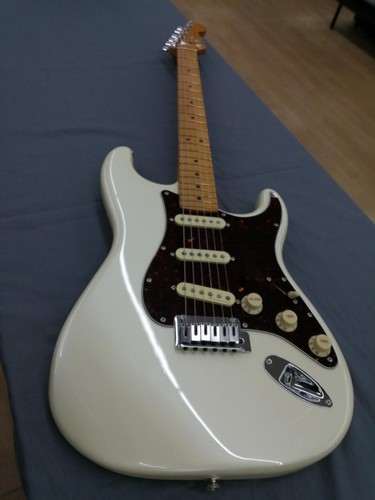 Guitare électrique fender - guitare,