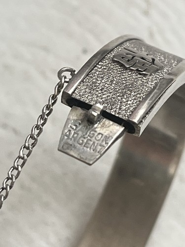 Rare bracelet jonc ouvrant