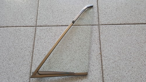 Vitre déflecteur avant - vitre,