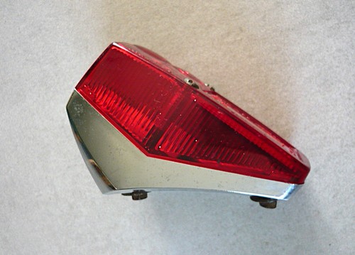 Feu arrière peugeot 103 - 103, sp