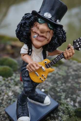 841 2384 figurine - figurine, guns