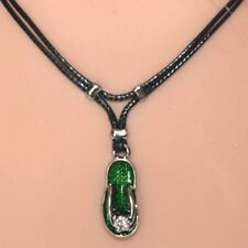 Collier pendentif tong vert