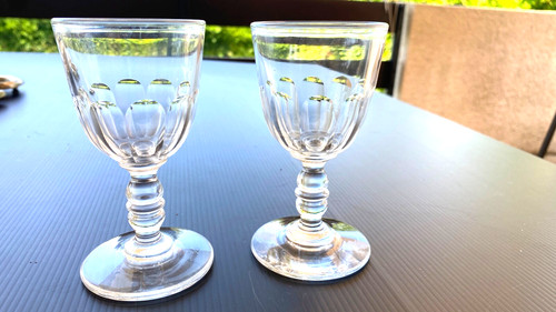 Ancien verre a - ,