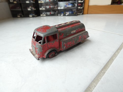 Ford citerne esso 25u dinky - citerne,