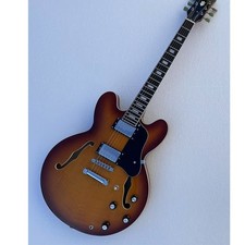 Guitare jazz 6 cordes