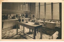 PARIS HOSPITAL Léopold Bellan (7 rue Texel) "laboratory"