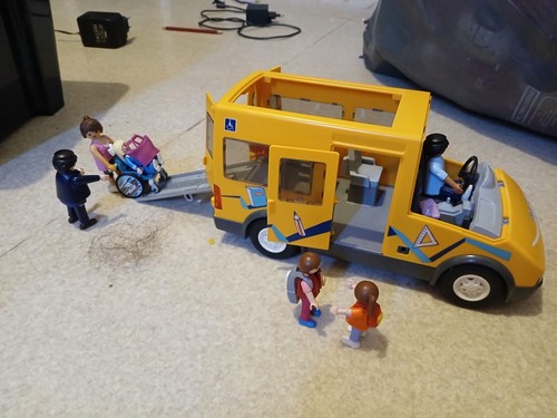 Playmobil city life bus - playmobil,