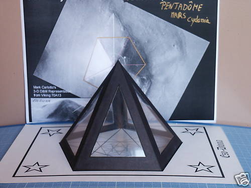 Pyramide pentadome noir - pyramide,