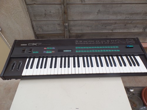Yamaha dx7 digital - ,