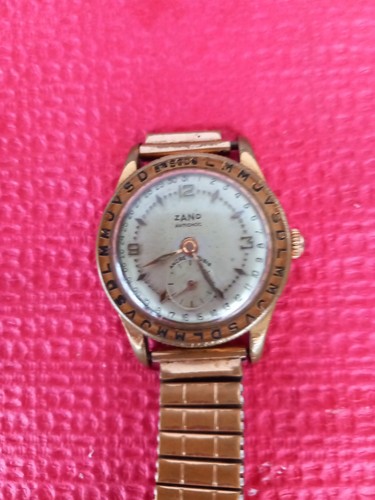 Montre mécanique ancienne - montre,