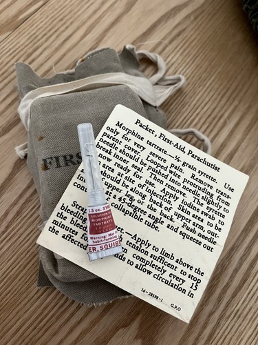 Syrette morphine medic ww2 - us,