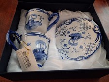 Deux, deux tasses à thé