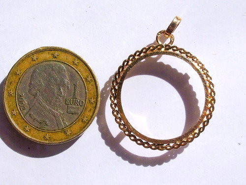 Pendentif porte louis - pendentif, ancien