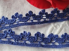 Dentelle vintage bleu foncé