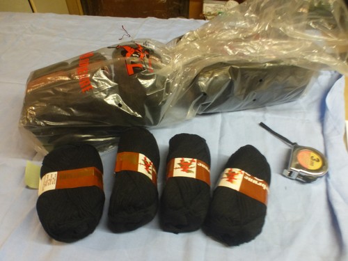 Lot pelotes laine fab - 18, de