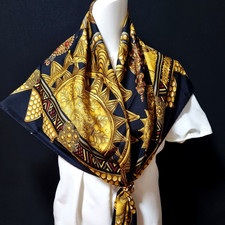 RARE VINTAGE HERMES Silk Scarf "L'Or des Chefs" Carre 90 Duty-free US