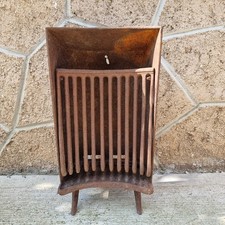 Porte-Braises ou Foyer Vertical Ancien en Fonte – Réchaud Objet Ancien