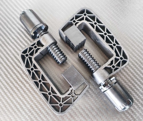 Pince fixation noire - fixation,