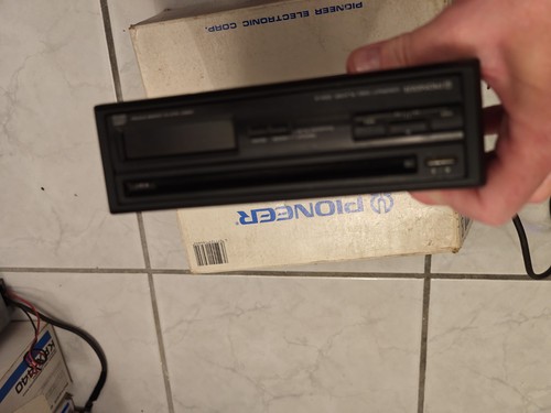 Pioneer cdx component - cdx-3, top