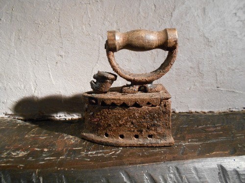Petit fer repasser braises - repasser, a