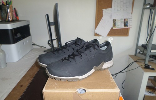 Chaussures sport trek - sport,