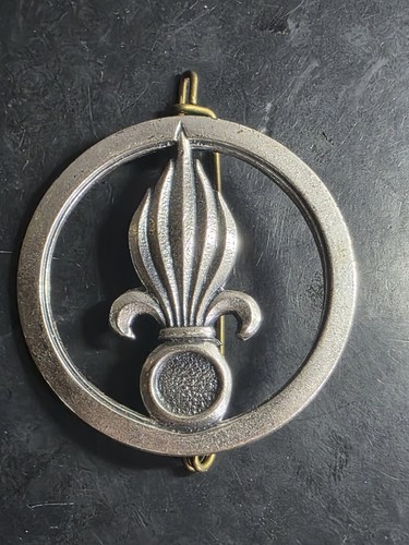 Coiffure insigne béret - .,