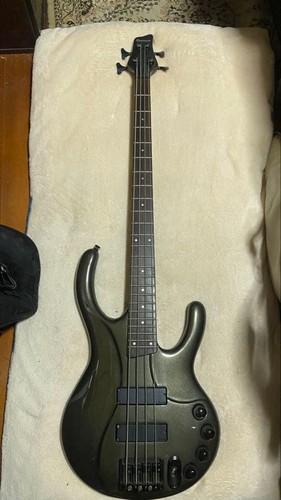 Ibanez edc 700 - ibanez, futuristic