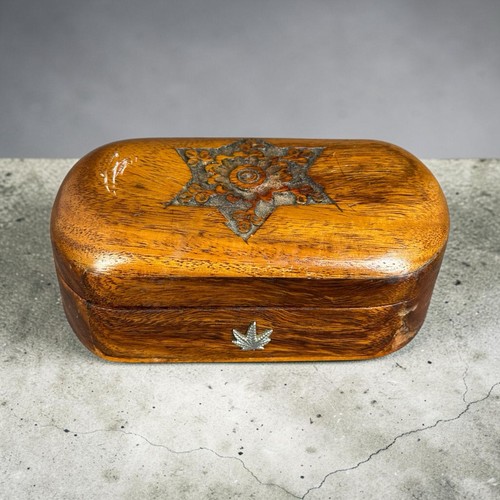 Petite boîte bois sculpté - petite,