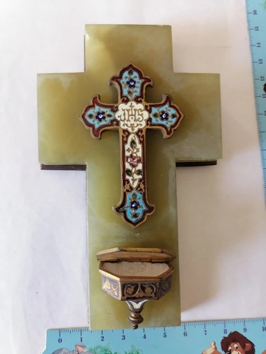 Croix crucifix bénitier - crucifix,