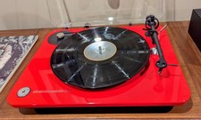 Elipson Chroma 400 RIAA Turntable - Built-in Preamp! 4 Colors! (Open Box)