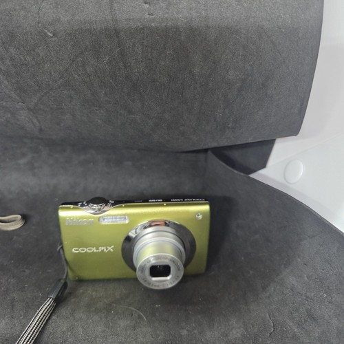 Nikon coolpix s3000 0mp - coolpix, 12.0mp