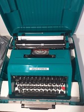 Olivetti Studio 45 Typewriter with Suitcase