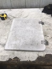 03 Crownline 225 Boat deck hatch lid door