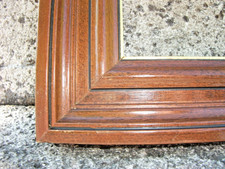 cadre ancien en bois massif