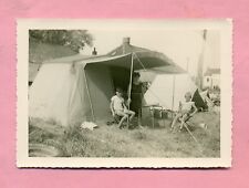 PHOTOGRAPHIE : JOIES DU CAMPING DES ANNEES 60 ! TENTE / CABANON / CANADIENNE